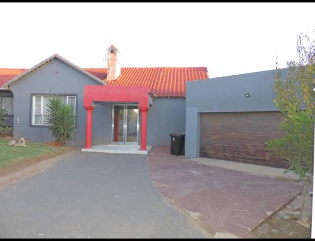 3 BEDROOM HOUSE FOR SALE IN BIRCH ACRES